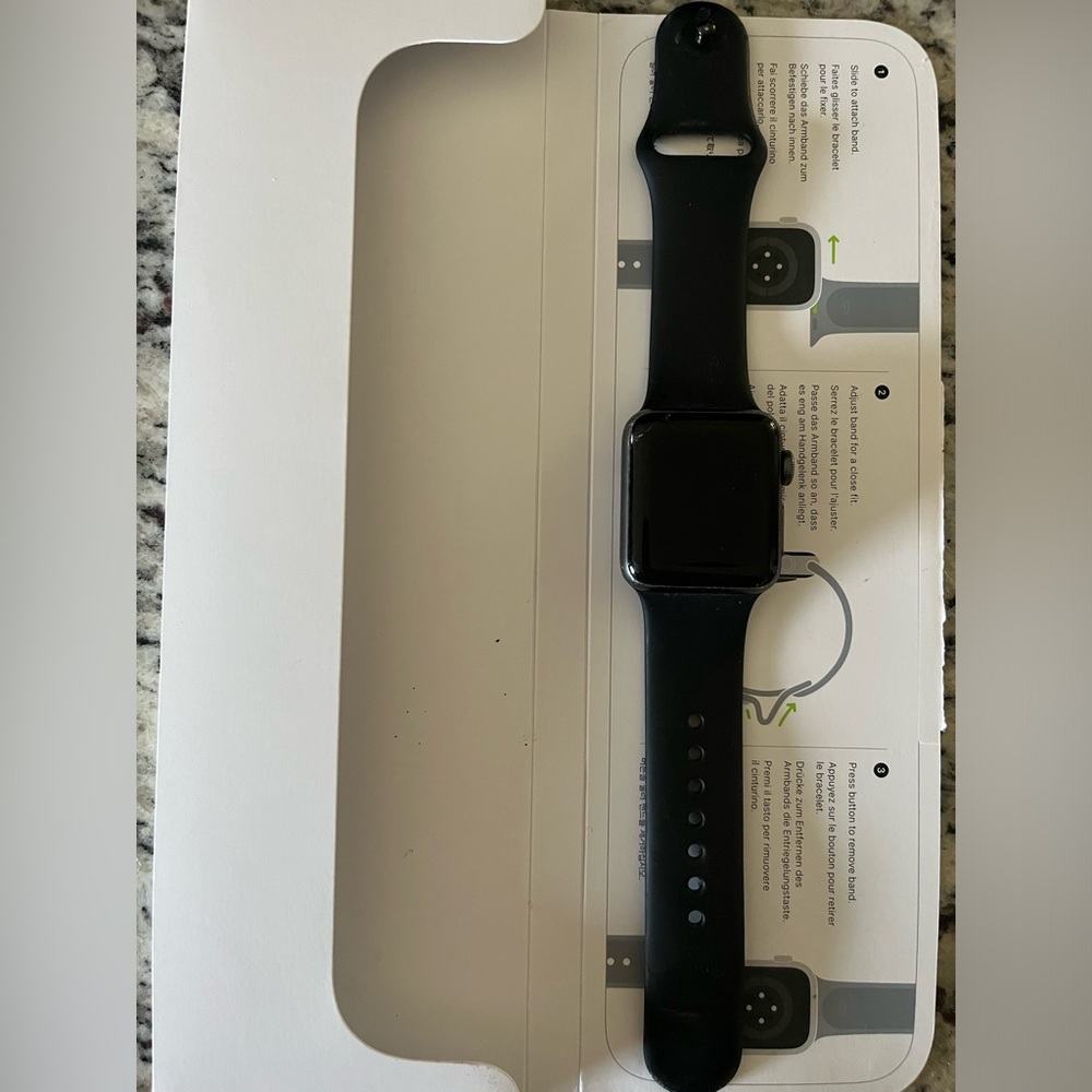 Apple Watch - Series 3 38mm